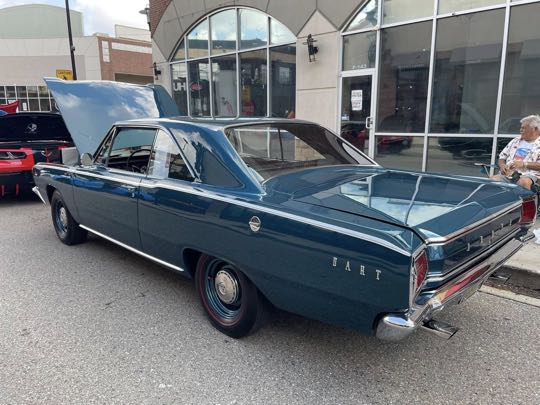 CCCoM 5th Annual “Show and Shine” at Fountain Walk
