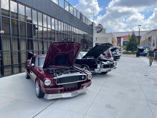 CCCoM 5th Annual “Show and Shine” at Fountain Walk