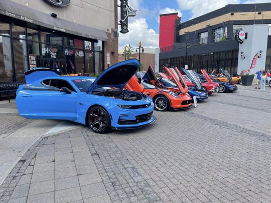 CCCoM 5th Annual “Show and Shine” at Fountain Walk