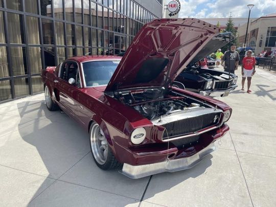 CCCoM 5th Annual “Show and Shine” at Fountain Walk