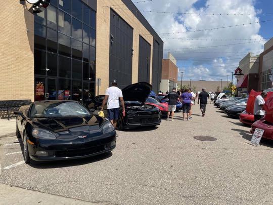 CCCoM 5th Annual “Show and Shine” at Fountain Walk