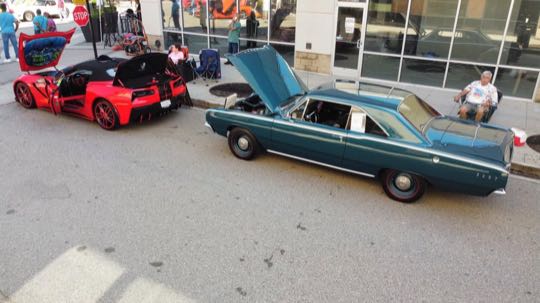 CCCoM 5th Annual “Show and Shine” at Fountain Walk