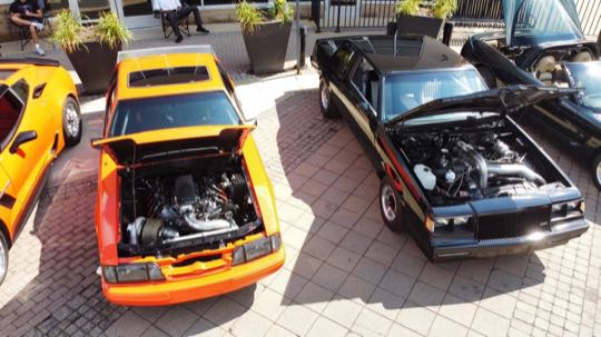 CCCoM 5th Annual “Show and Shine” at Fountain Walk