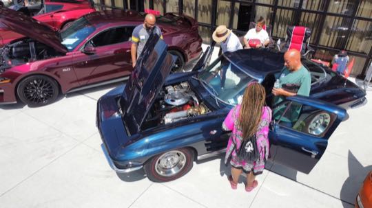 CCCoM 5th Annual “Show and Shine” at Fountain Walk