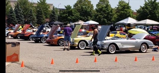 CCCoM @ Corvettes at Fountain Walk