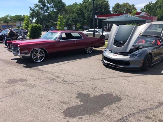 CCCoM @ V-8 Estates Car Show