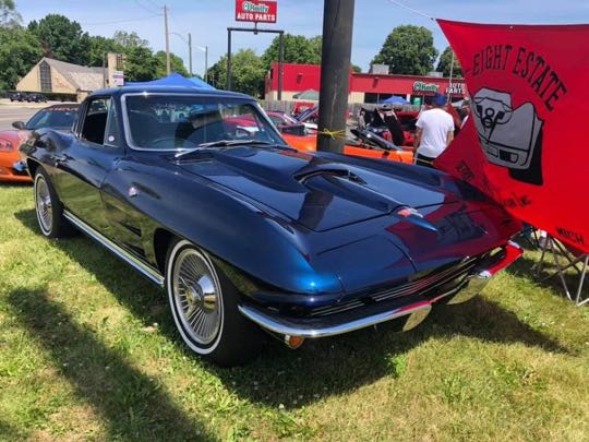 CCCoM @ V-8 Estates Car Show