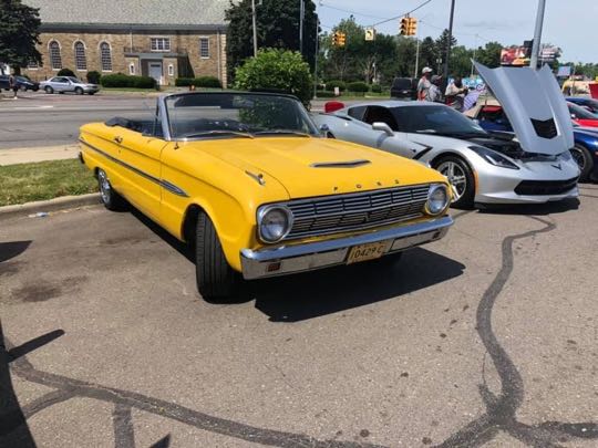 CCCoM @ V-8 Estates Car Show