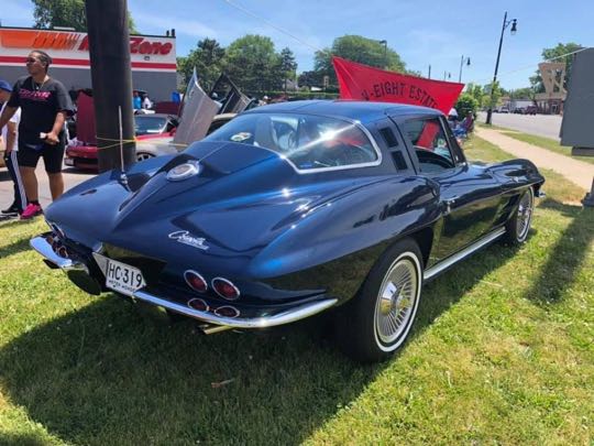 CCCoM @ V-8 Estates Car Show