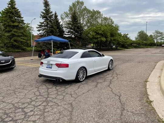 CCCoM’s 2nd Annual Cars & Coffee at Fountain Walk of Novi
