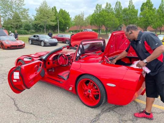 CCCoM’s 2nd Annual Cars & Coffee at Fountain Walk of Novi