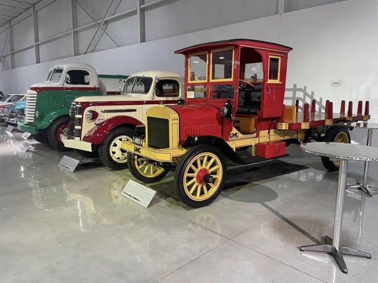 CCCoM's First Annual Fall Cruise from Genesis Chevrolet.