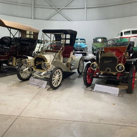 CCCoM's First Annual Fall Cruise from Genesis Chevrolet.