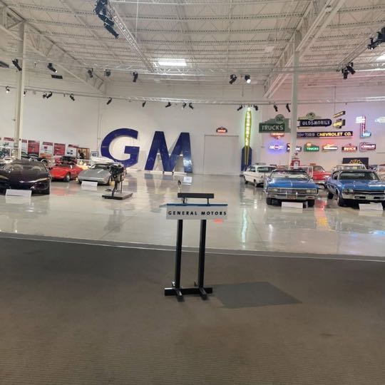 CCCoM's First Annual Fall Cruise from Genesis Chevrolet.