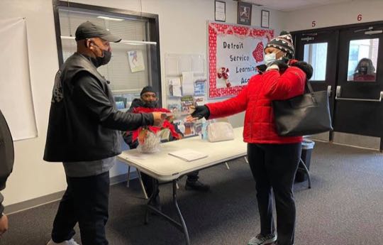 CCCoM Giving back for Christmas 2020