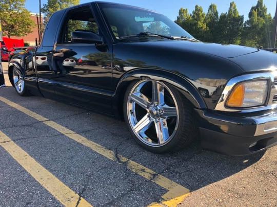 CCCoM presents “Show & Shine @ Fountain Walk”