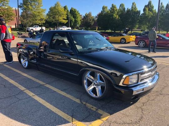 CCCoM presents “Show & Shine @ Fountain Walk”