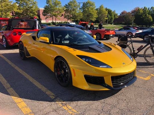 CCCoM presents “Show & Shine @ Fountain Walk”