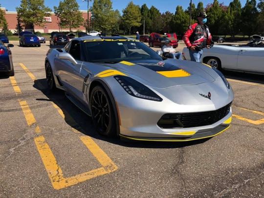 CCCoM presents “Show & Shine @ Fountain Walk”