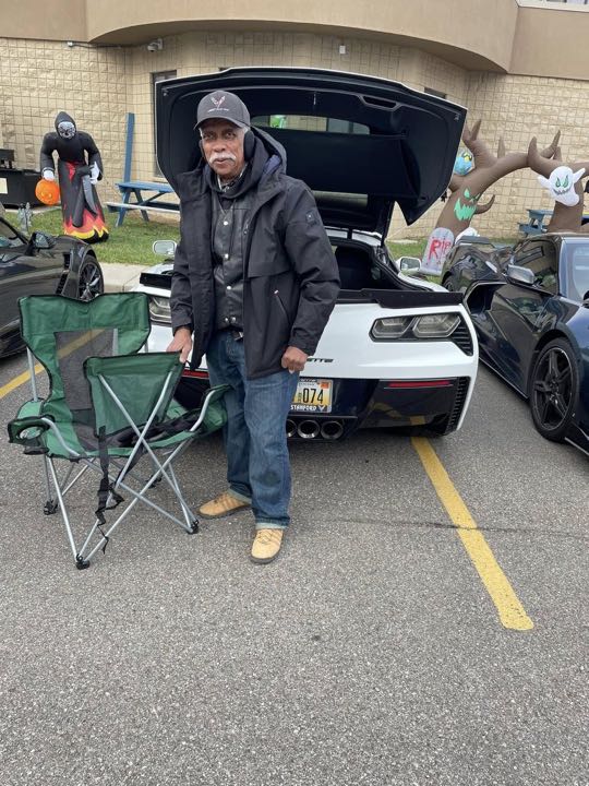 CCCoM supporting DPD 8th Precinct & KISS 105.9 “Trunk or Treat”