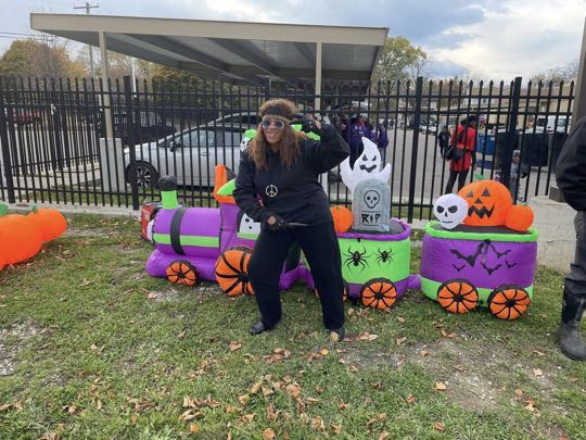 CCCoM supporting DPD 8th Precinct & KISS 105.9 “Trunk or Treat”