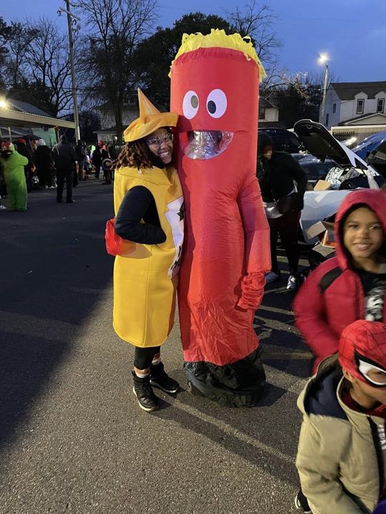 CCCoM supporting DPD 8th Precinct & KISS 105.9 “Trunk or Treat”