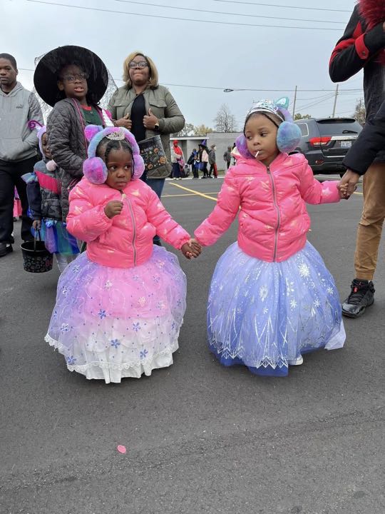 CCCoM supporting DPD 8th Precinct & KISS 105.9 “Trunk or Treat”