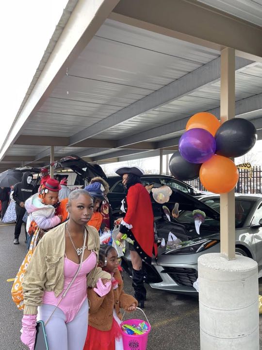 CCCoM supporting the 8th Precinct “Trunk or Treat”