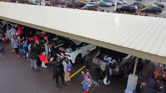 CCCoM supporting the 8th Precinct “Trunk or Treat”