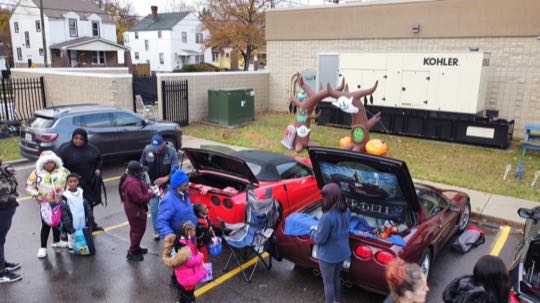 CCCoM supporting the 8th Precinct “Trunk or Treat”