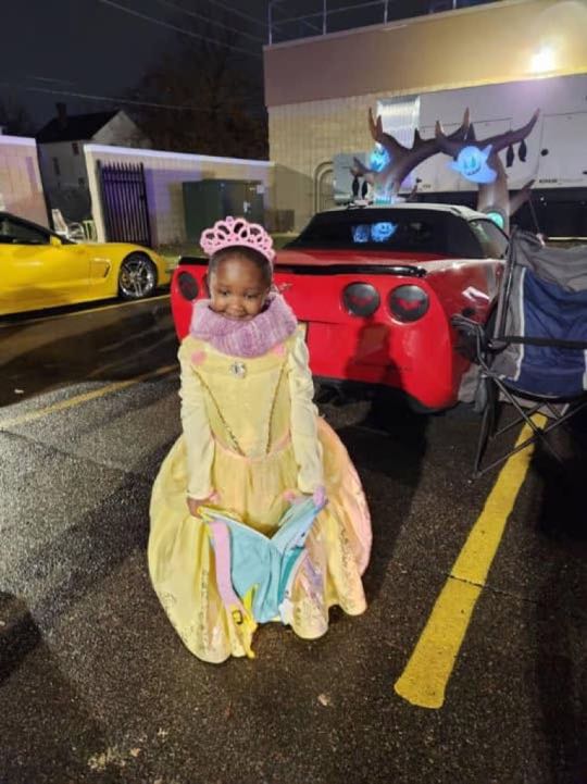 CCCoM supporting the 8th Precinct “Trunk or Treat”