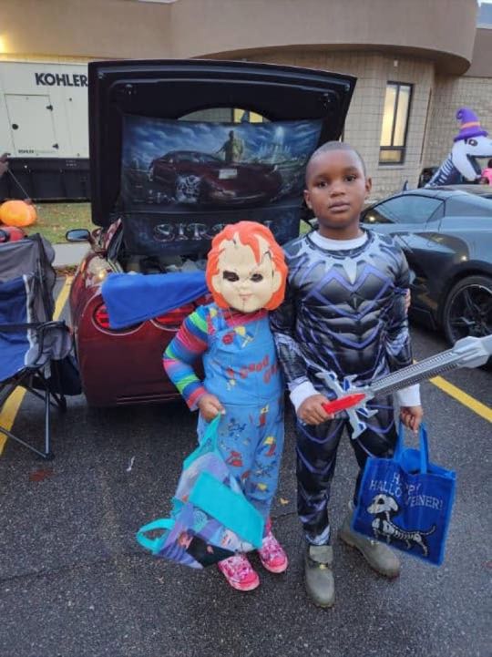 CCCoM supporting the 8th Precinct “Trunk or Treat”