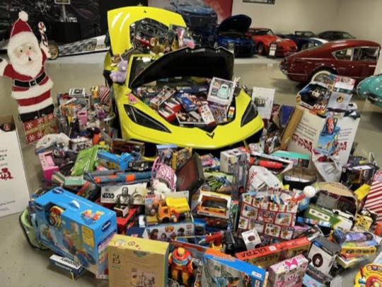 CCCoM supporting “Toys for Tots”